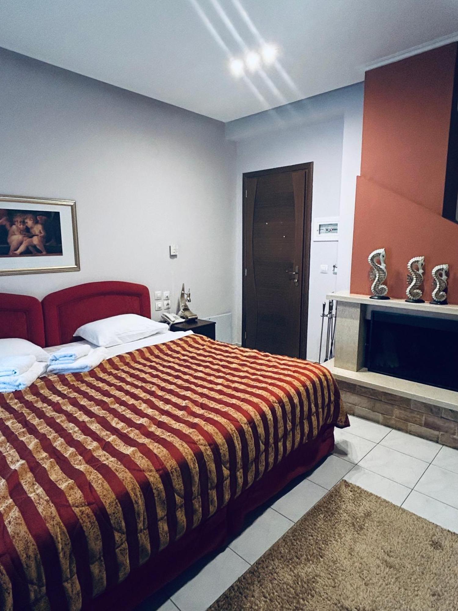 Hotel Athina Káto Loutrákion Eksteriør bilde